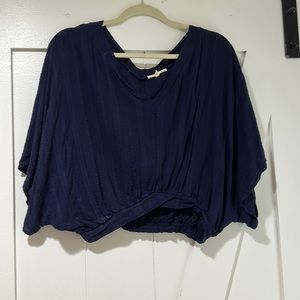 Small navy blue Lelis top